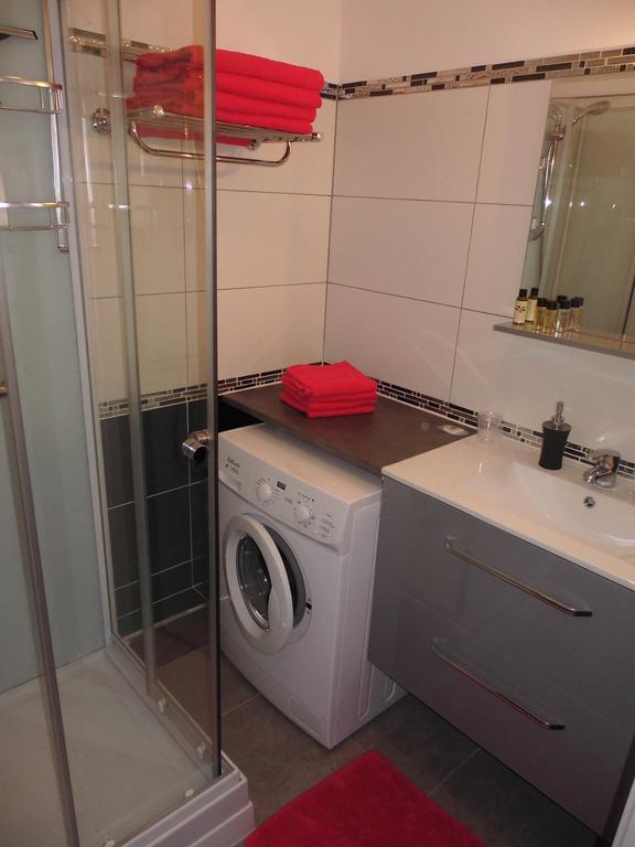 Briget Apartment Chessy  Zewnętrze zdjęcie